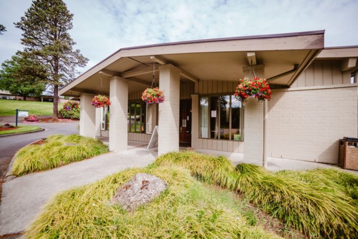 Exterior of BONNEY WATSON funeral home in SeaTac